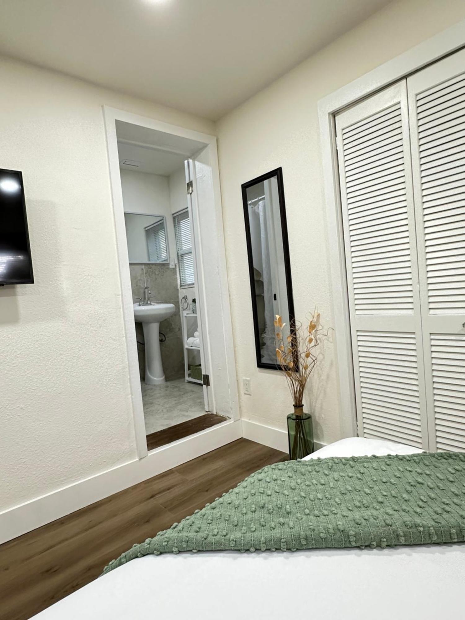 Peaceful Studio Clearwater Beach ภายนอก รูปภาพ